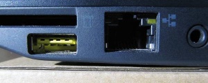 &raquo;Rumena&laquo; vtičnica USB s stalnim močnostnim napajanjem za polnjenje akumulatorjev